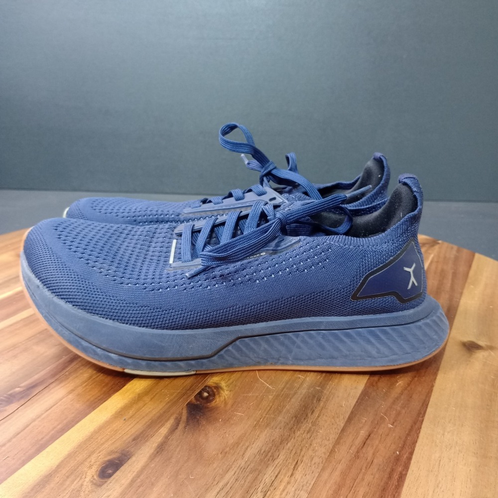 Flux Adapt Waterproof Runner Navy Womens‎ Size 8.5 Mens Size 7 Athletic Shoes